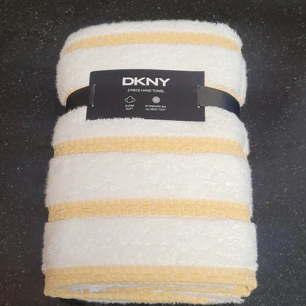 DKNY Hand Towels